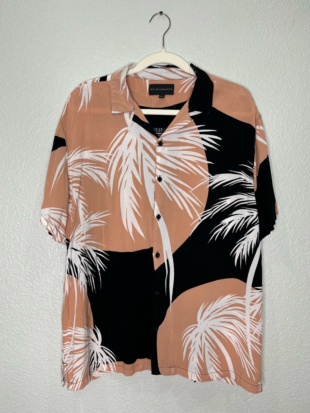 Men’s Peach, Black, & White Palm-Print Short-Sleeve Hawaiian Shirt